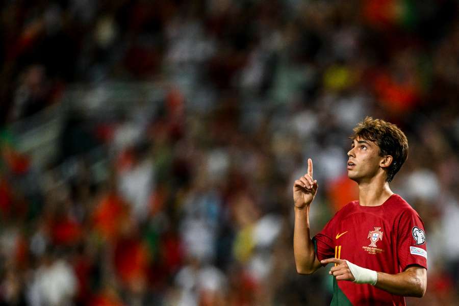João Félix celebra depois de marcar por Portugal