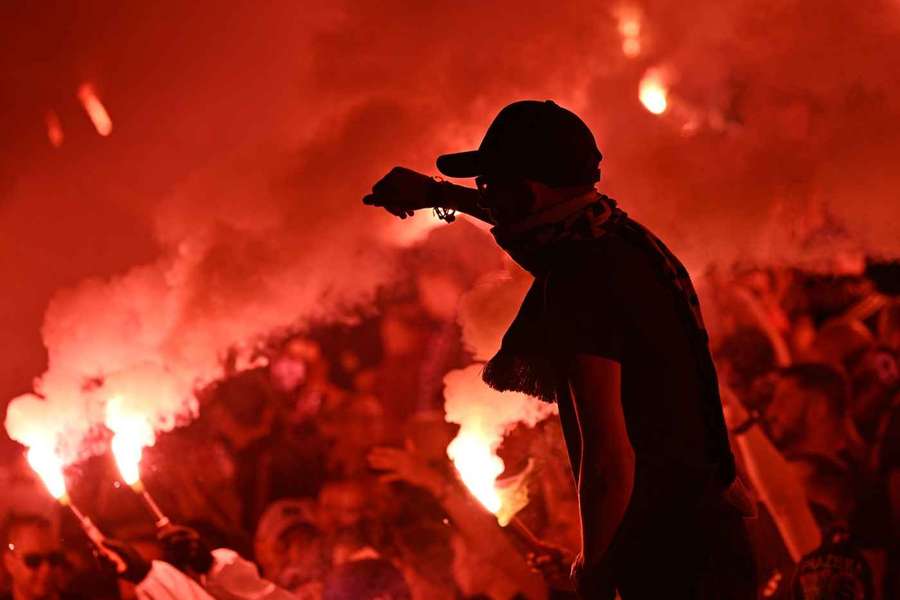 Disciplinární komise rozdala Sigmě, Sparta a Slavii pokuty kvůli chování fanoušků. Disciplinární komise rozdala Sigmě, Sparta a Slavii pokuty kvůli chování fanoušků.