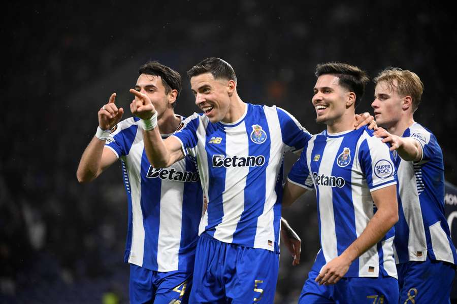 Estugarda - FC Porto: Onde ver o jogo, antevisão, onzes prováveis  e odds
