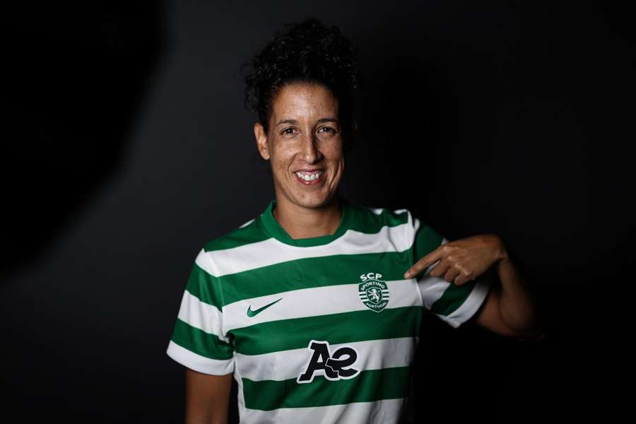 Cláudia Neto renovou com o Sporting até 2027