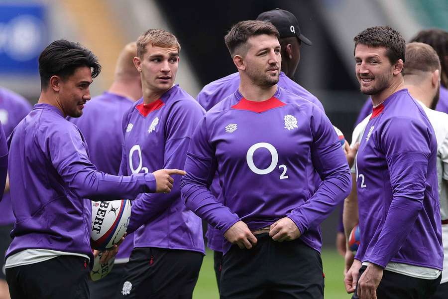 Ben Curry (C) and Tom Curry (R) will both start for England against Ireland in their 2025 Six Nations opener