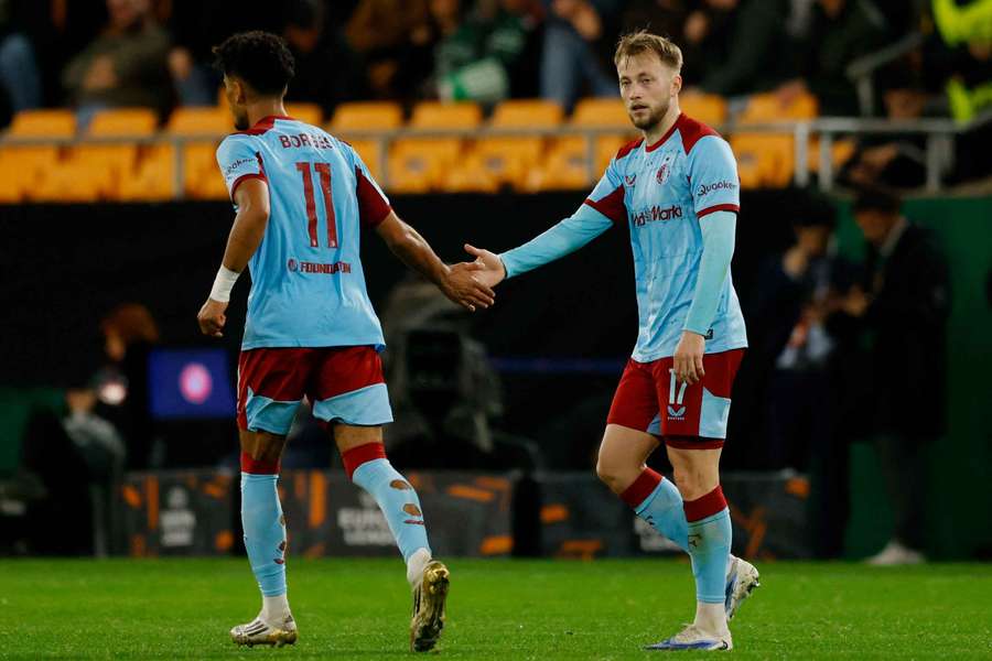 Tengstedt, ex-Benfica, marcou na derrota do Feyenoord