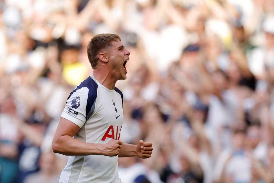 Van de Ven celebrates for Tottenham Van de Ven celebrates for Tottenham