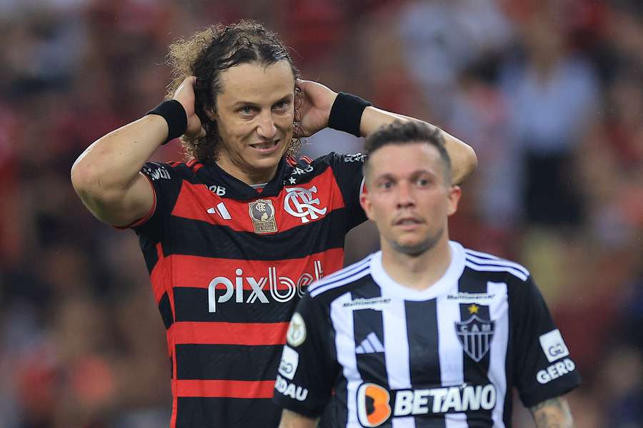 David Luiz não teve o seu contrato renovado com o Flamengo e está livre no mercado