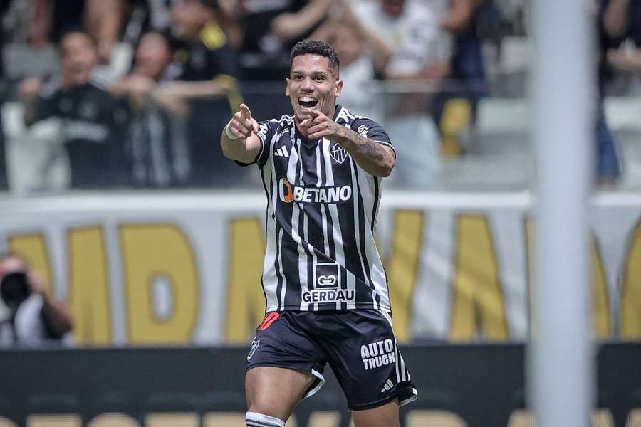 Paulinho marcou seu quarto gol em três jogos na Arena MRV