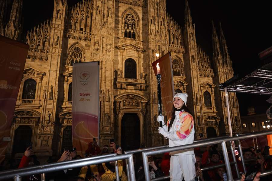 Olympijský oheň už je v Miláně.