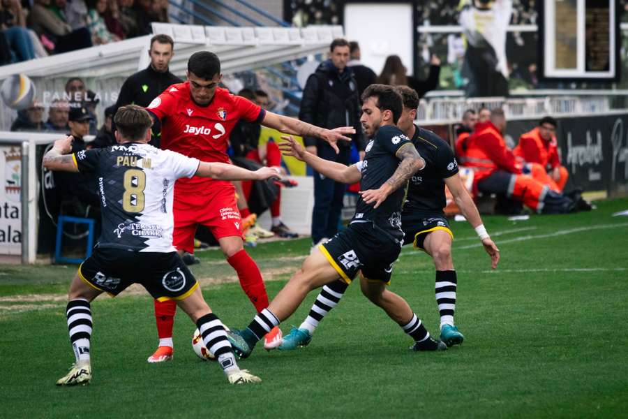 Duelo de la jornada 31 entre Unionistas de Salamanca y Osasuna B