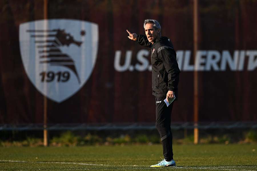 Paulo Sousa assume comando da Salernitana que despediu Nicola pela segunda vez num mês
