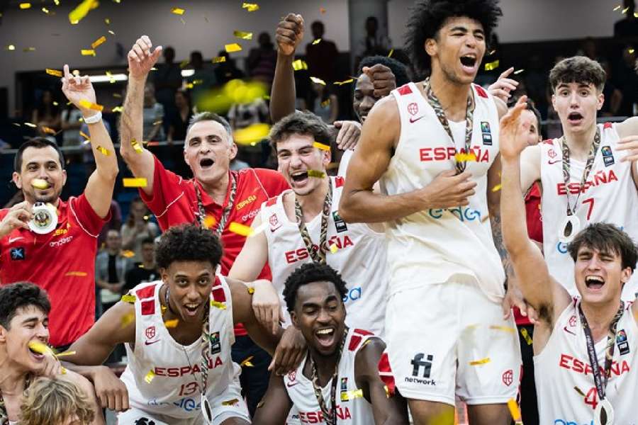 Hiszpania wygrywa złoto MŚ U19