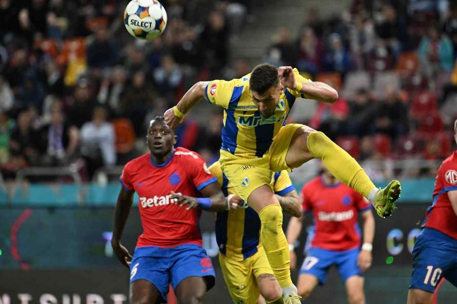 Adi Chică-Roşă a semnat cu FC Voluntari
