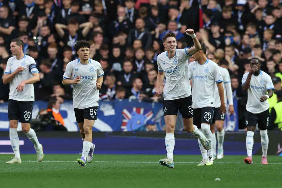 Spileers festeggia lo 0-2 a Ibrox