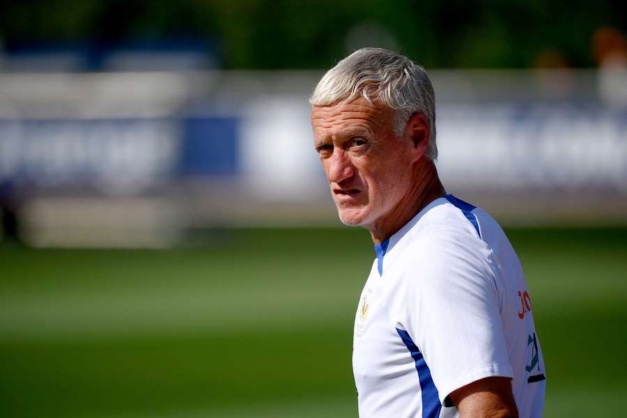 Didier Deschamps num dos treinos realizados no Algarve.