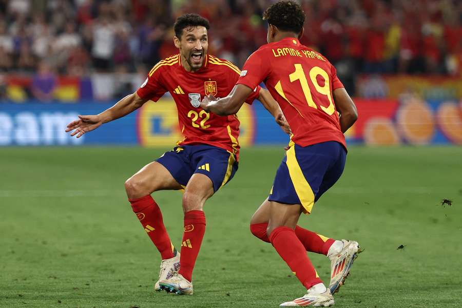 Jesus Navas reacts after Lamine Yamal's incredible strike