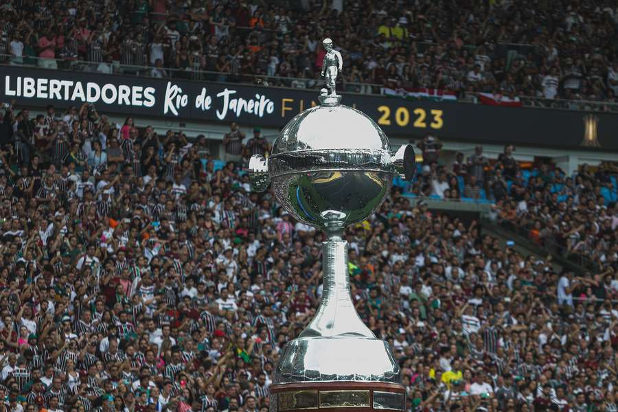 O Fluminense foi o último a levantar a taça