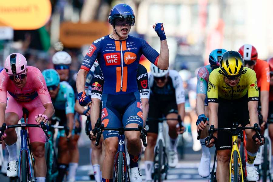 Casper van Uden venceu a quarta etapa
