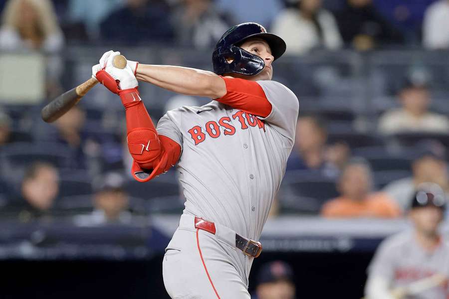 Roman Anthony hitting a home run (2025)