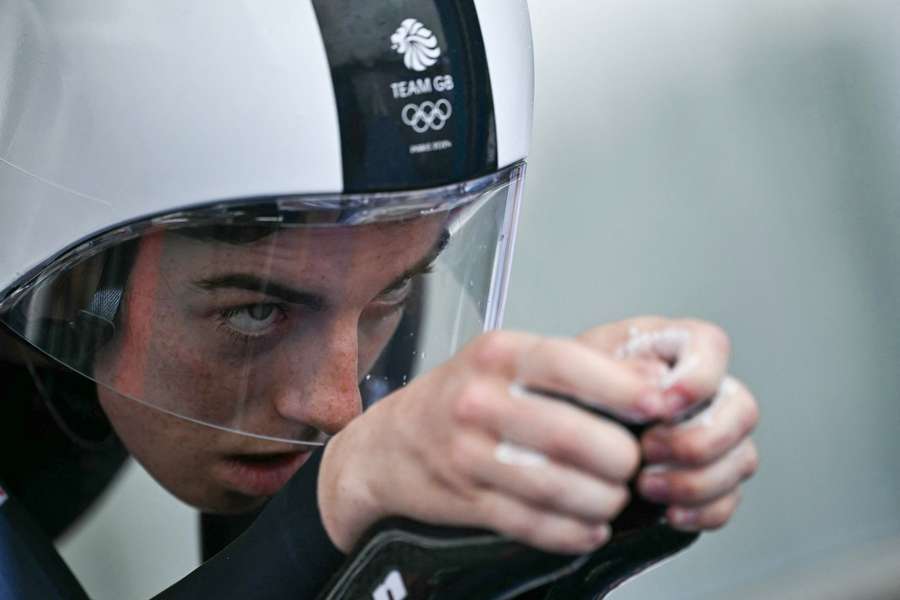 Britain's Anna Henderson prepares to take the start of the women's road cycling individual time trial 