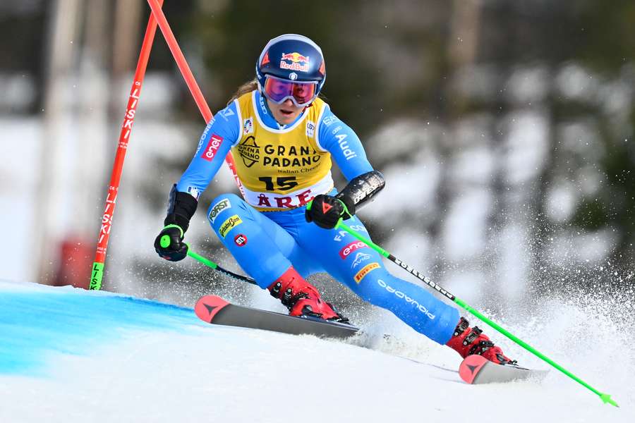 Sofia Goggia, affaiblie par deux virus, dans le flou pour le début de saison Sofia Goggia, affaiblie par deux virus, dans le flou pour le début de saison