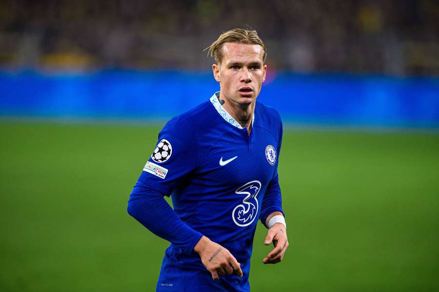 Mudryk « en route aujourd’hui pour Hong Kong » afin de rejoindre l’effectif de Chelsea, un renfort pour Alonso Mudryk « en route aujourd’hui pour Hong Kong » afin de rejoindre l’effectif de Chelsea, un renfort pour Alonso