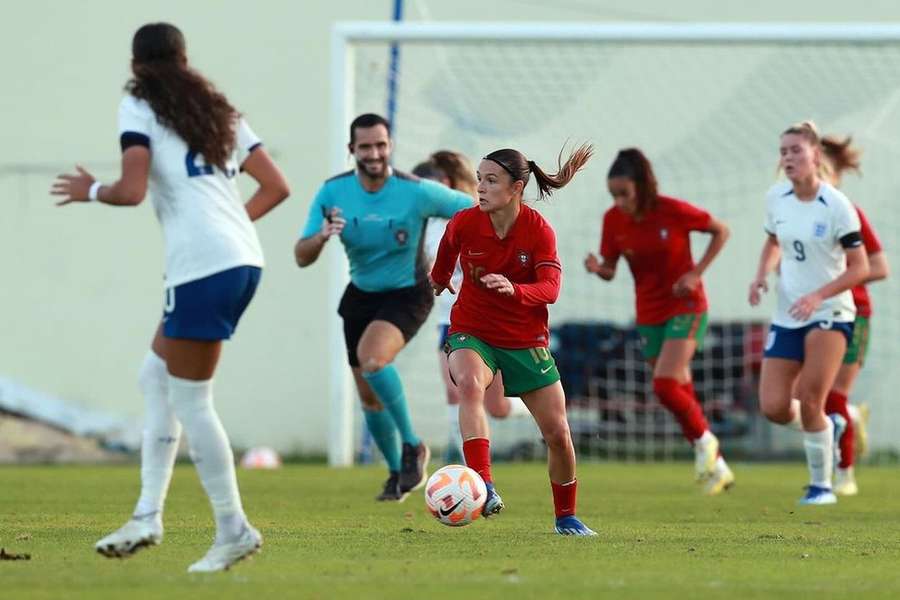 Inês Simas com as cores de Portugal