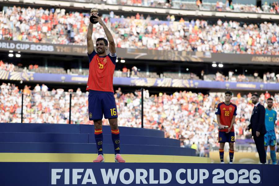 Rodri con la coppa del mondo