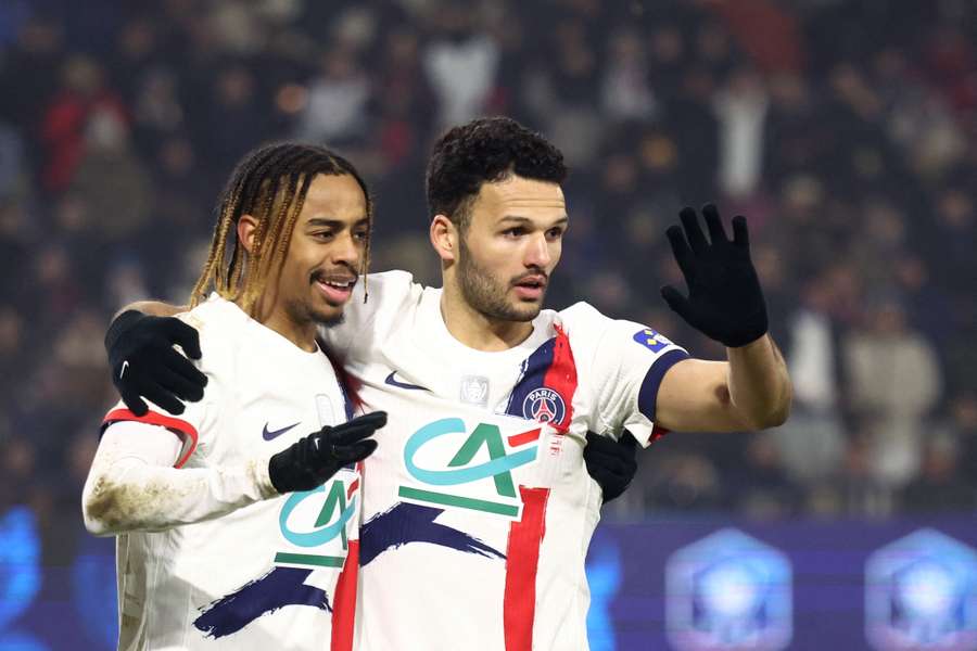 Barcola celebrates goal with Ramos