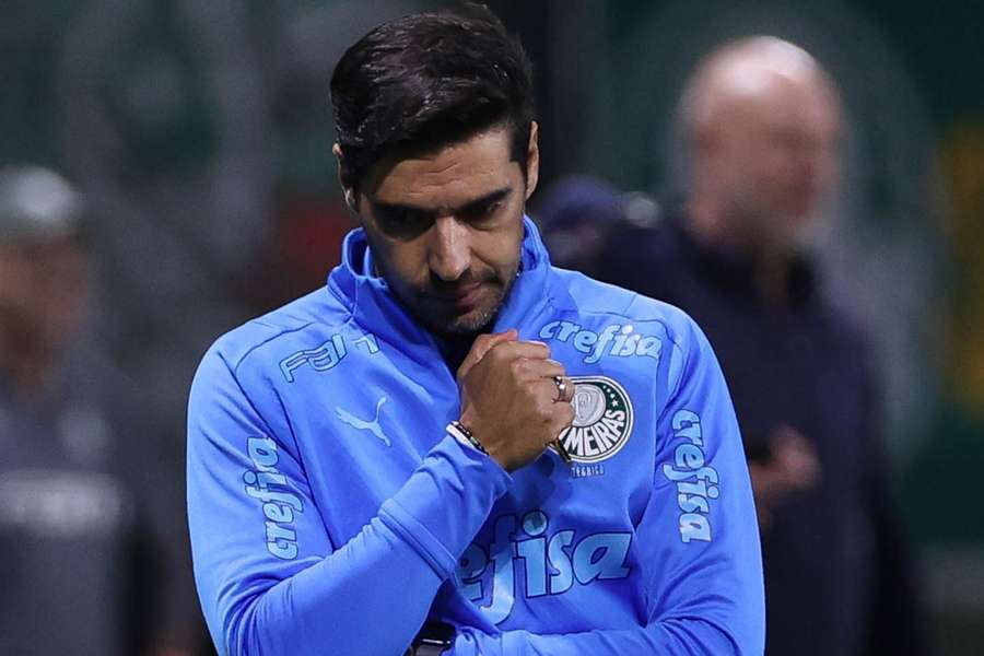 Abel reforçou que só ele é capaz de definir quem pode jogar