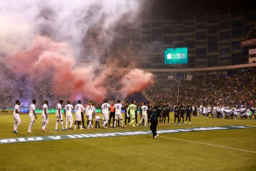 O estádio de Puebla na madrugada deste sábado O estádio de Puebla na madrugada deste sábado