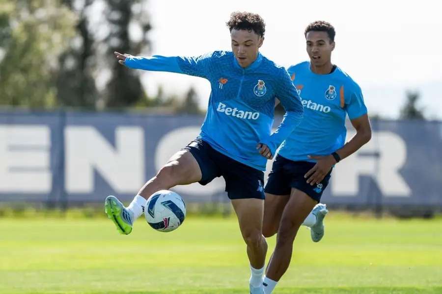 Pepê e Alberto Costa no treino do FC Porto
