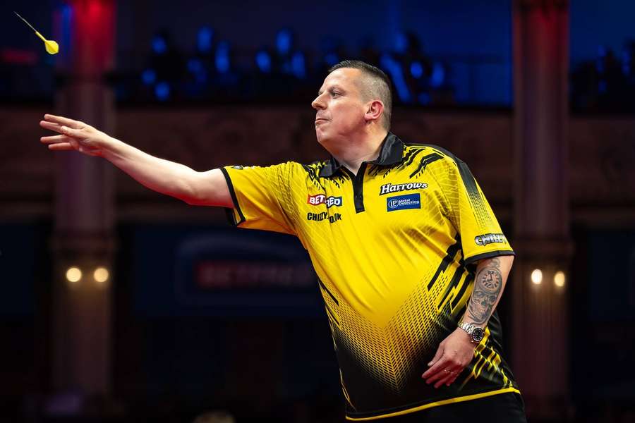 Chisnall was met 8-4 te sterk voor Dobey