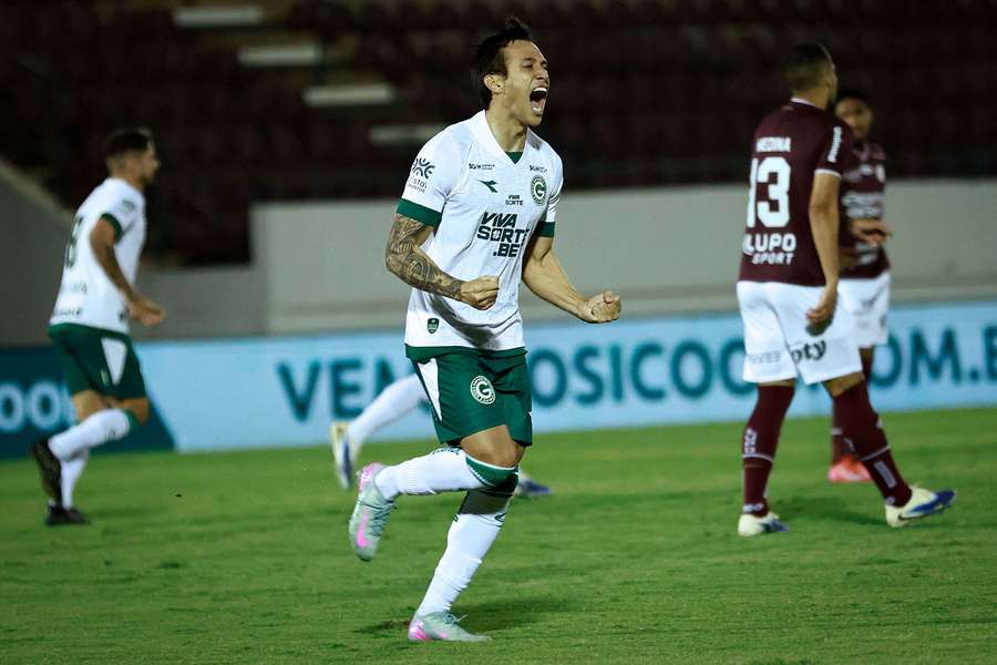 Goiás terá torcida a seu favor em clássico goiano