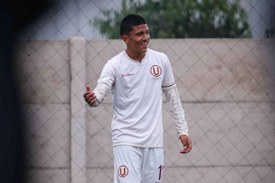 Sebastián Osorio ao serviço do Universitario de Deportes