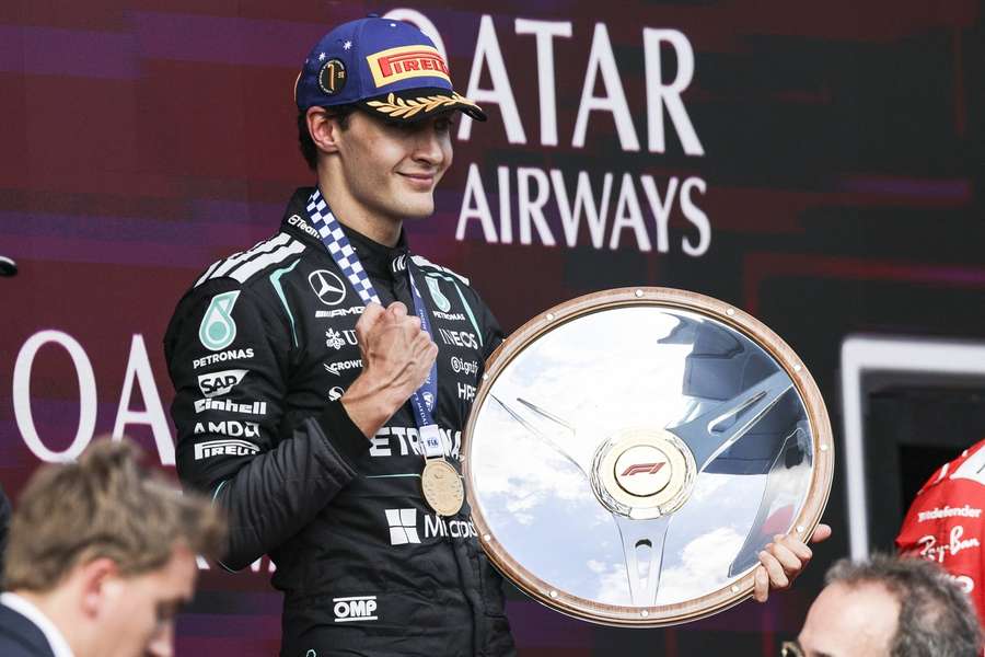 Russell prehovoril o situácii svojho rivala.