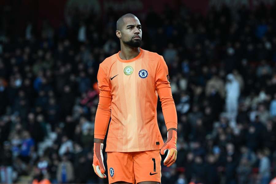 Chelsea keeper Sanchez satisfied with Bournemouth point Chelsea keeper Sanchez satisfied with Bournemouth point
