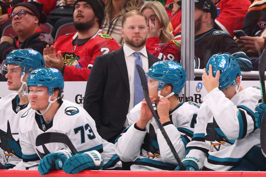 Coach Ryan Warsofsky waiting for his first NHL win.