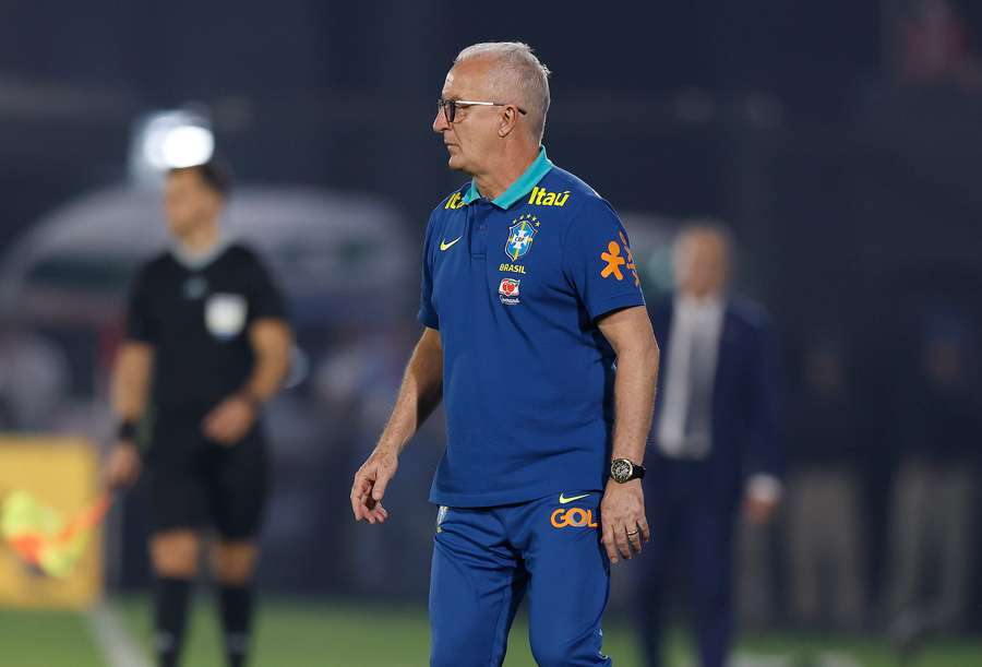 Dorival terá que lidar com muitos desfalques