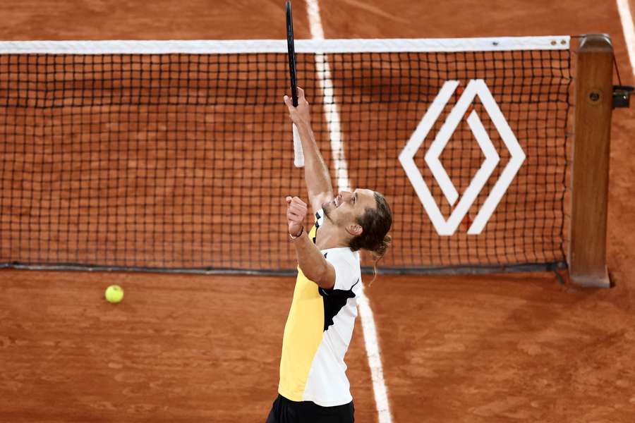 Alexander Zverev had not dropped a set in his opening two matches
