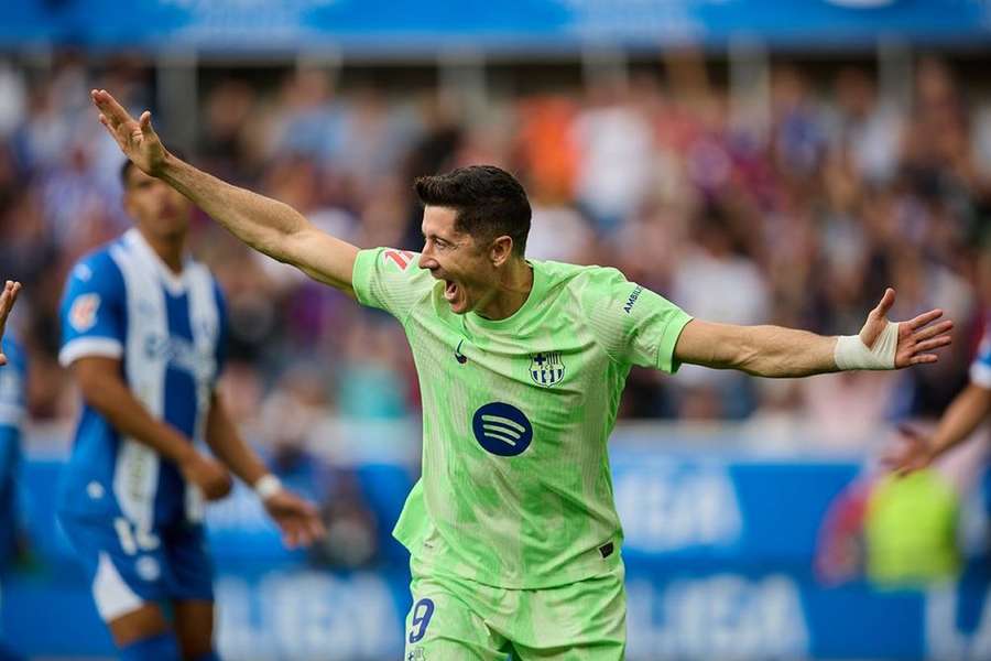 Lewandowski makes clear Barcelona plans