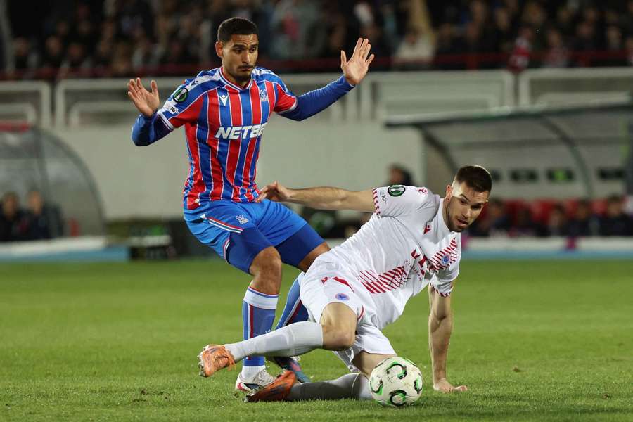 Crystal Palace's Maxence Lacroix in action with Zrinjski Mostar's Marko Vranjkovic
