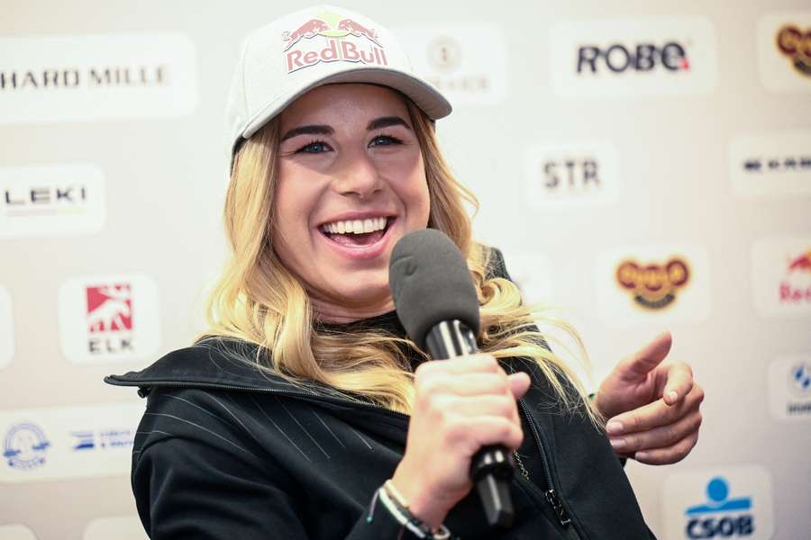 Ester Ledecka comparece en rueda de prensa