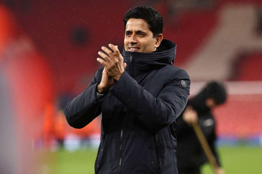 Nasser Al-Khelaïfi lässt sich in Anfield nach dem Viertelfinal-Sieg in der Champions League feiern