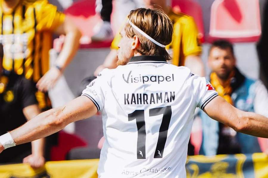 Kahraman foi o homem do jogo com dois golos