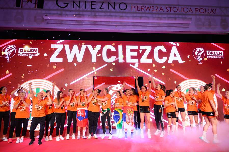 Piłkarki ręczne Zagłębia Lubin po raz ósmy zdobyły Puchar Polski i skompletowały dublet