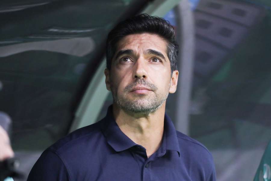 Abel não poupou comentários depois de vitória importante sobre o Athletico-PR Abel não poupou comentários depois de vitória importante sobre o Athletico-PR