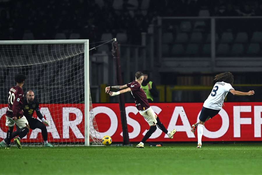 Guendouzi fez o primeiro golo da Lazio