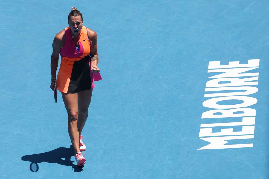 Titelverteidigerin Aryna Sabalenka hat das Viertelfinale der Australian Open erreicht. Titelverteidigerin Aryna Sabalenka hat das Viertelfinale der Australian Open erreicht.