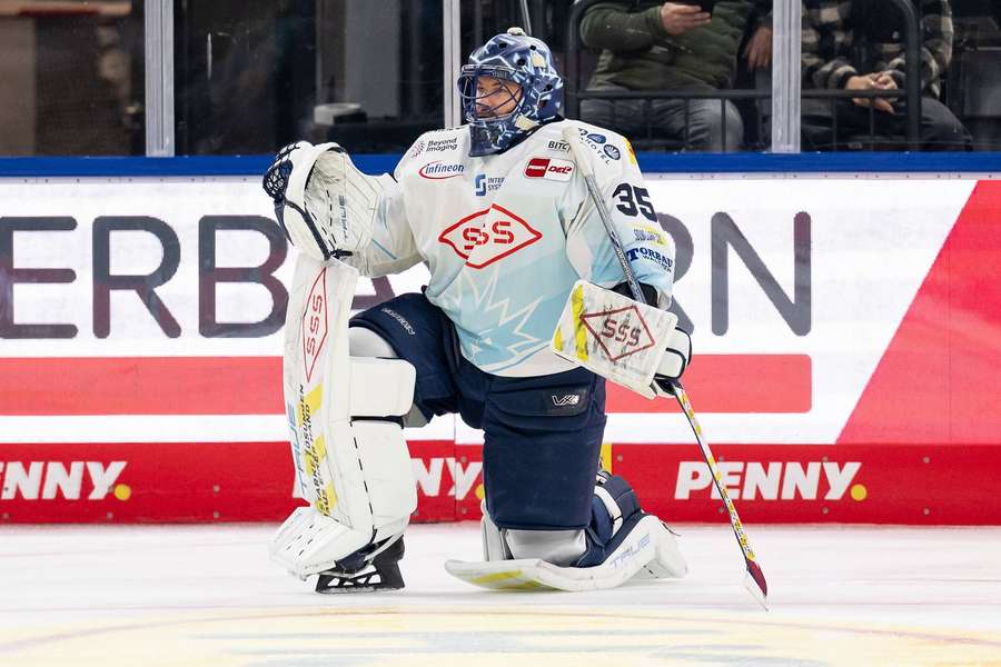 Hudáček už nie je hráčom Drážďan. Hudáček už nie je hráčom Drážďan.