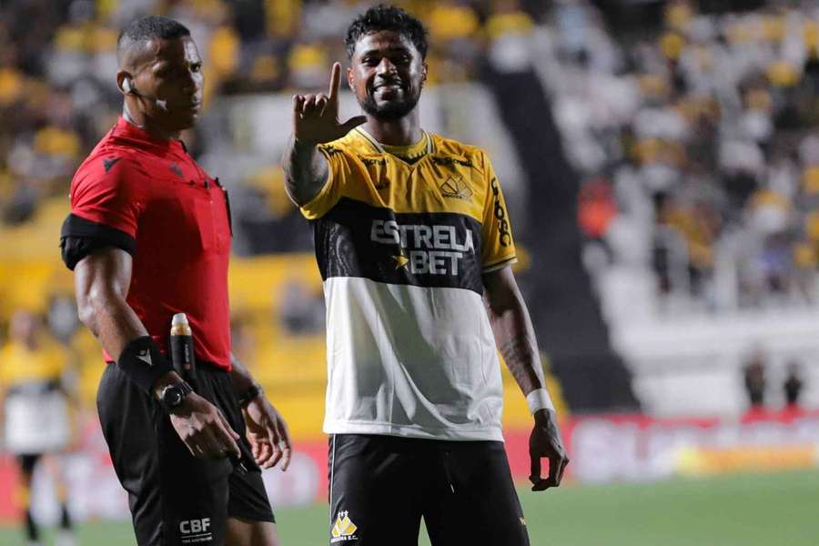 O Criciúma briga pelo acesso à Série A O Criciúma briga pelo acesso à Série A