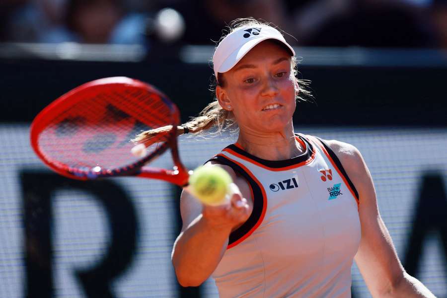Elena Rybakina despede-se de Roland Garros