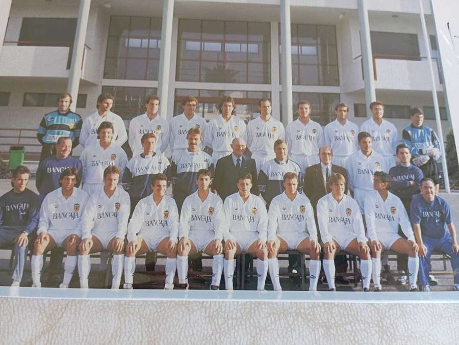 Una plantilla del Valencia con Sempere